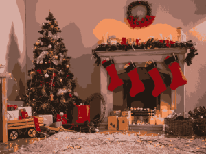 Sala decorada con detalles festivos, destacando en las decoraciones para Navidad