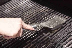 limpiar la parrilla