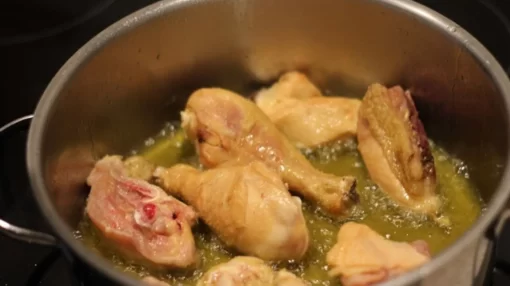 cocinando el pollo
