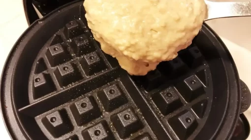 cocinando waffles